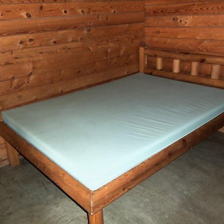 Ib Crow Campground And Rv Resort Monticello Exterior photo
